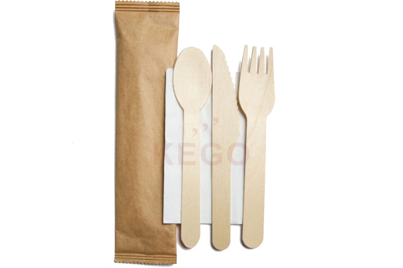 Set Dao Muỗng Nĩa kèm khăn giấy